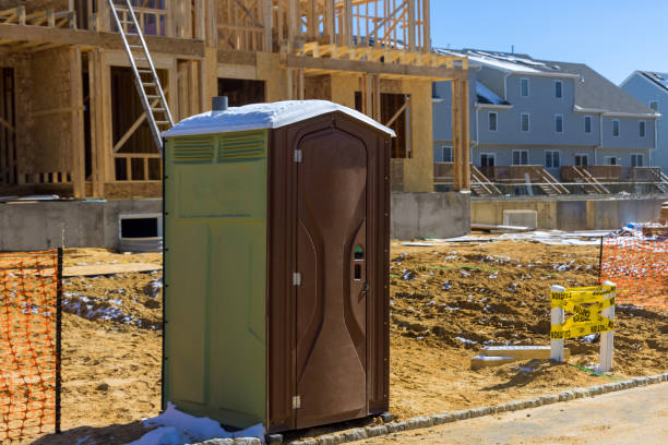 Best Porta potty delivery and setup  in Shafer, MN
